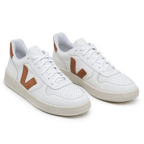 TÊNIS VERT V-10 COURO EXTRA WHITE CAMEL
